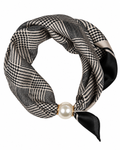 Alice Scarf med Magnetspänne Dam Svartmönstrad Black | Smilebutiken - Caramelle Fashion