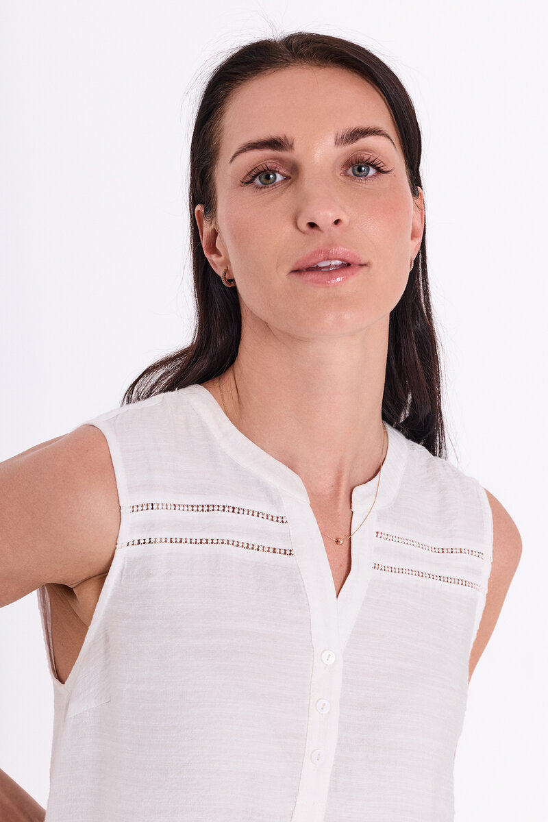 Andrea Ärmlös Blus Dam Brilliant White | Smilebutiken - Freequent