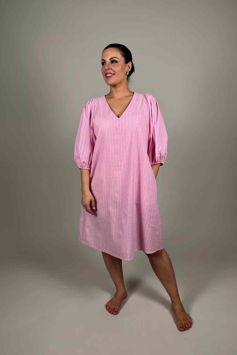 Aniela Randig Klänning Dam Rosa | Smilebutiken - Camicia