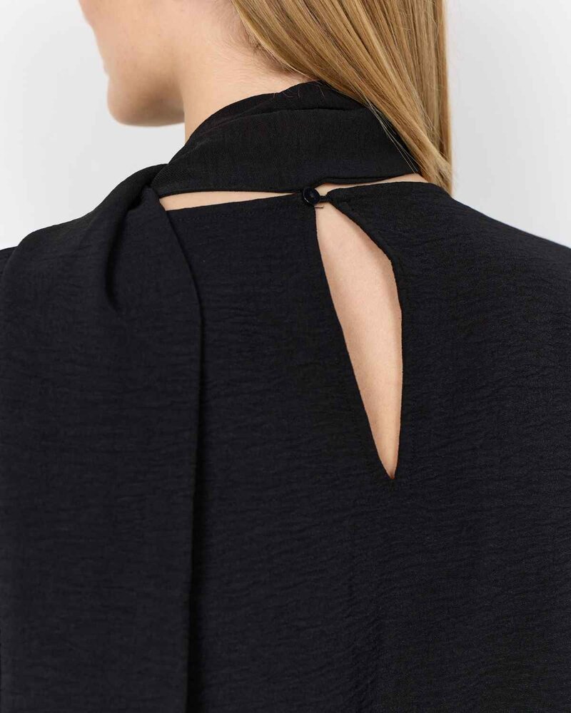 Cath 12 Blus Med Scarfdetalj Dam Black | Smilebutiken - Soyaconcept