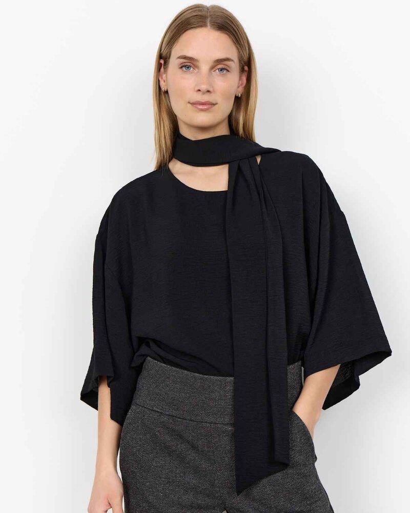 Cath 12 Blus Med Scarfdetalj Dam Black | Smilebutiken - Soyaconcept