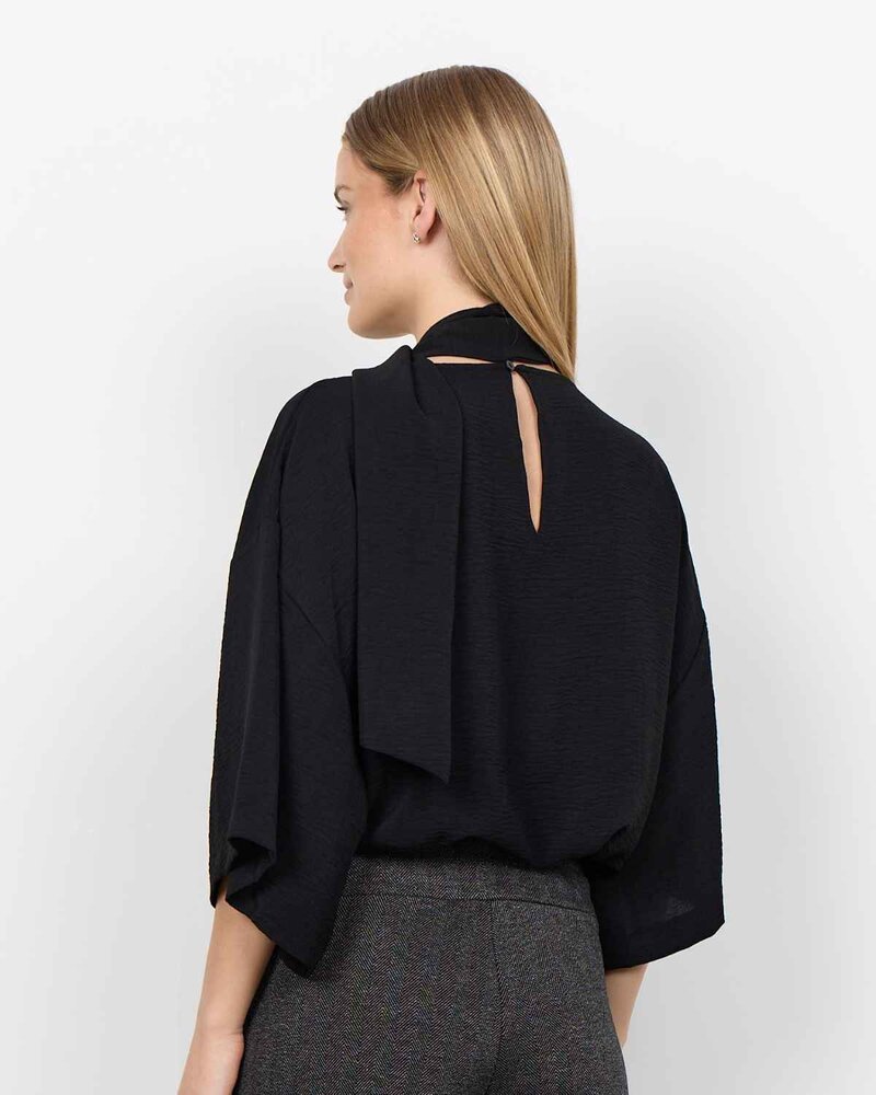 Cath 12 Blus Med Scarfdetalj Dam Black | Smilebutiken - Soyaconcept