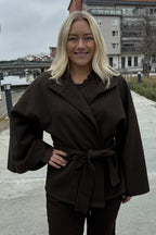 Chica London Alvina Poncho Jacka Dam Dark Choco CARAMELLE FASHION
