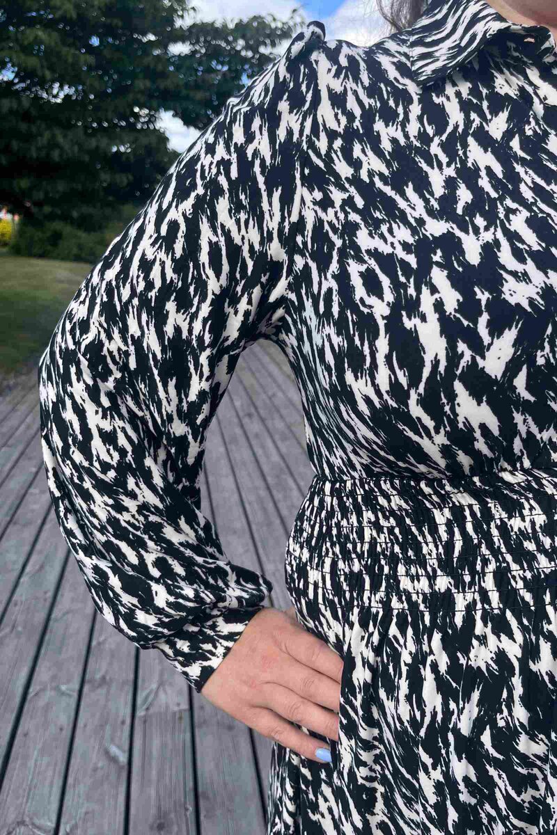 Chica London Arwen Klänning Dam Black Caramelle Fashion