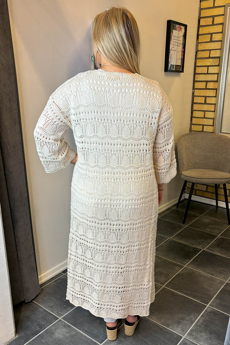 Chica London Betty Virkad Kaftan Dam Beige CARAMELLE FASHION