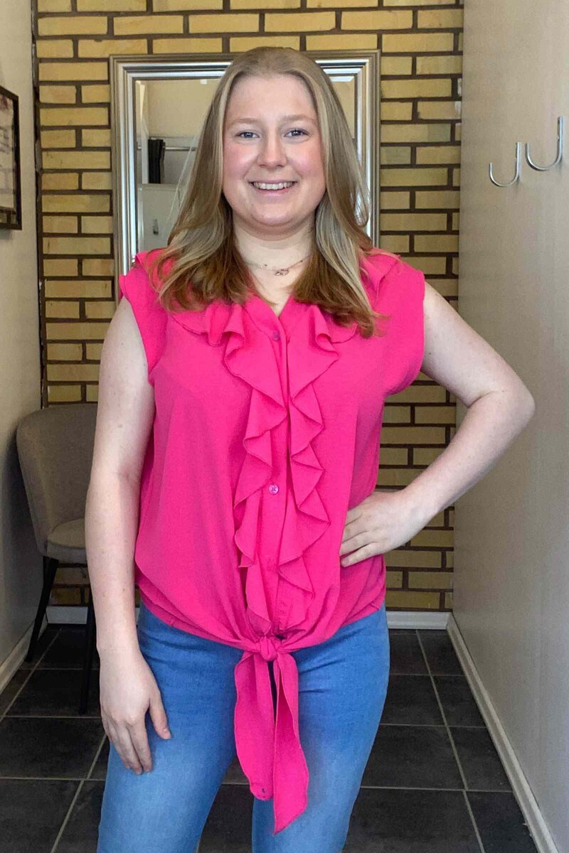 Chica London Hilda V-ringad Blus Volang Dam New Cerise Caramelle Fashion