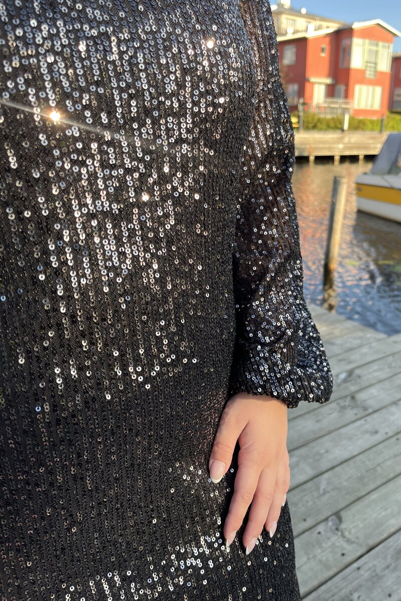 Chica London V-ringad Paljettklänning Dam Black Caramelle Fashion