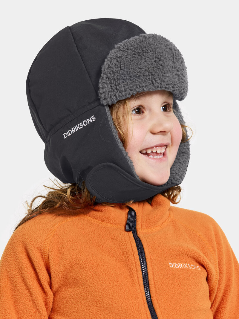Biggles Cap Vintermössa Barn Black Didriksons