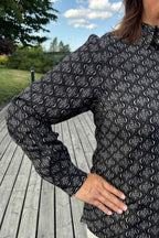 Lovy Shirt Women Black W Moonbeam Freequent