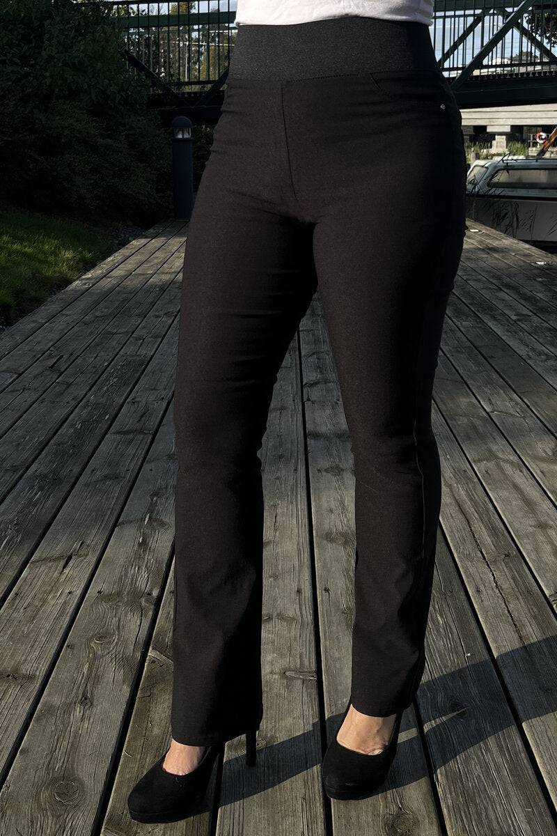 Shantal Bootcut 30 Längd Power Dam Svart Black | Smilebutiken - Freequent