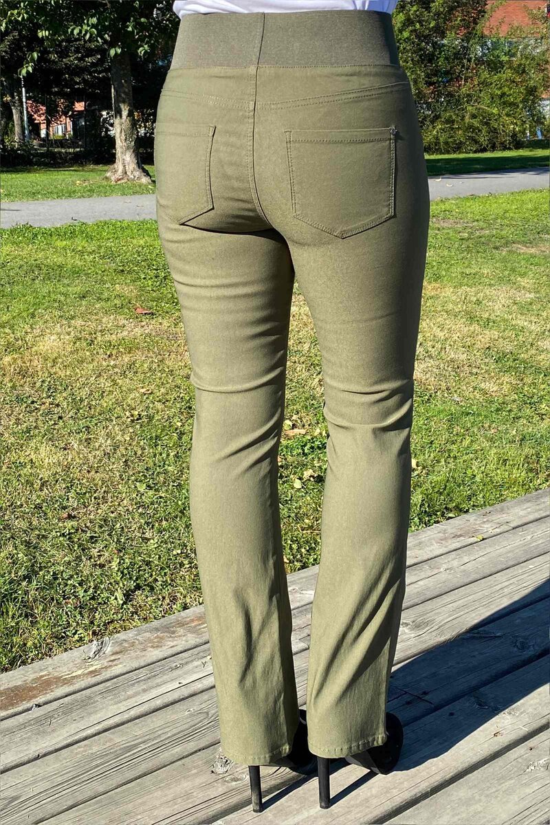 Shantal Bootcut 30 Längd Power Dam Grön Olive Night | Smilebutiken - Freequent