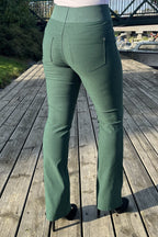 Shantal Bootcut 30 Längd Power Dam Grön Rainy Forest | Smilebutiken - Freequent