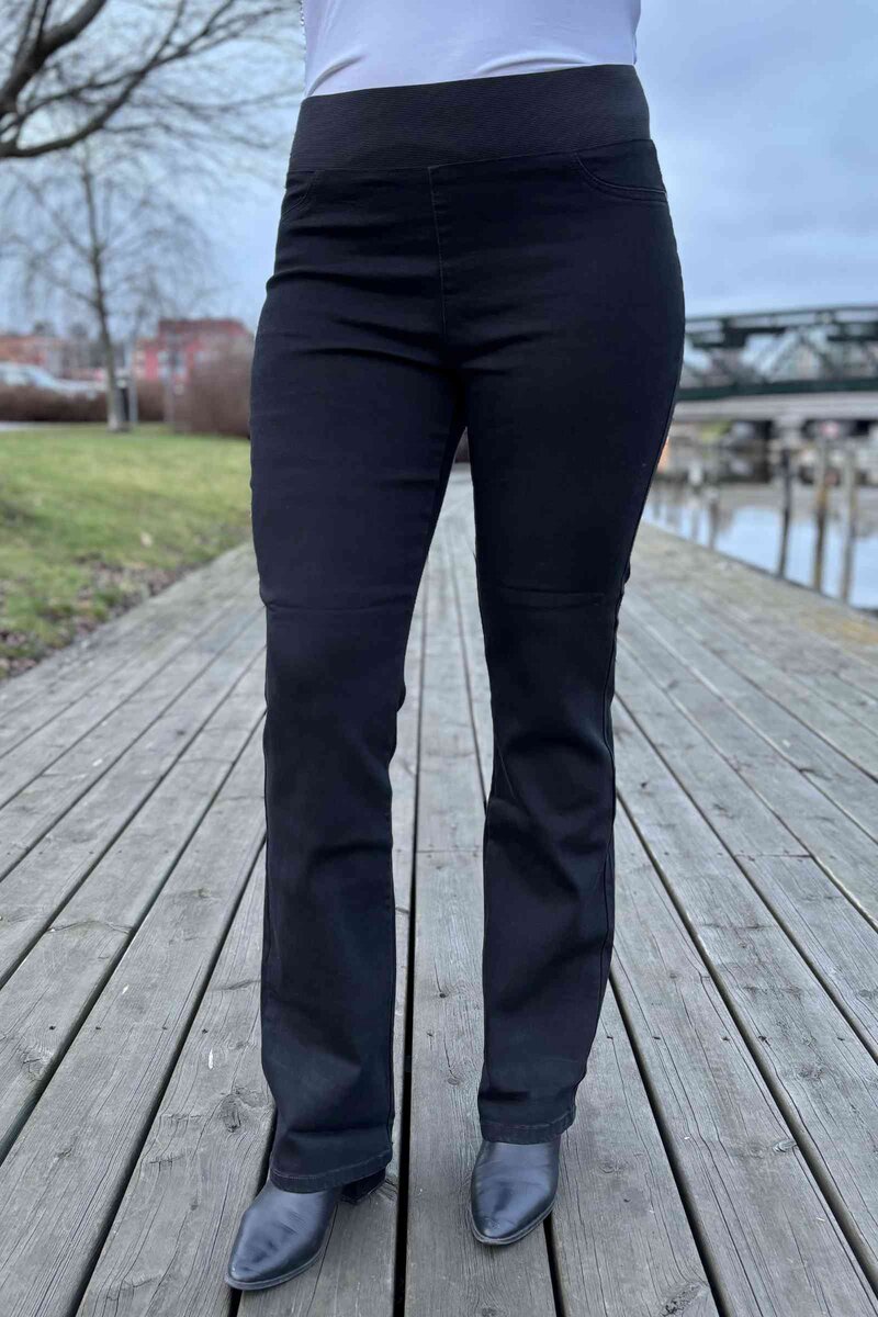 Shantal Bootcut Length 34 Denim Women Black Denim Freequent