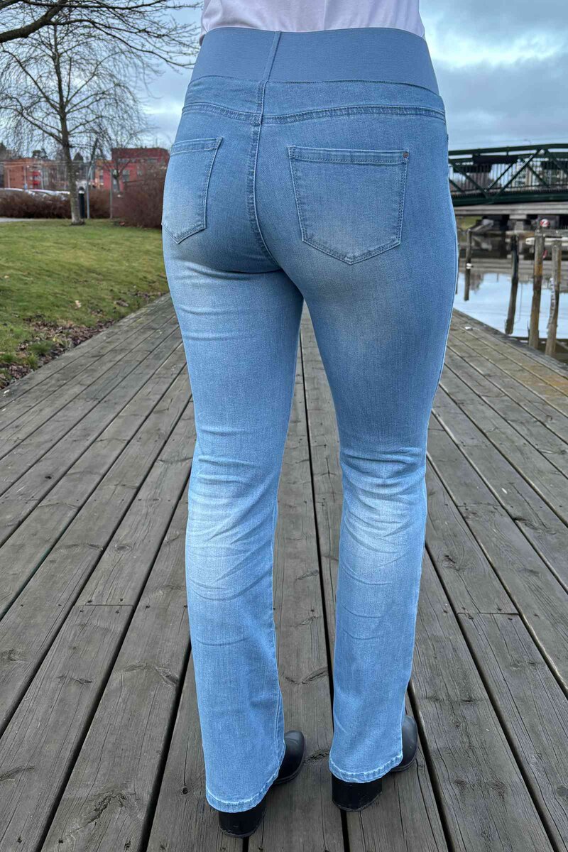 Shantal Bootcut Length 34 Denim Women Light Blue Denim Freequent