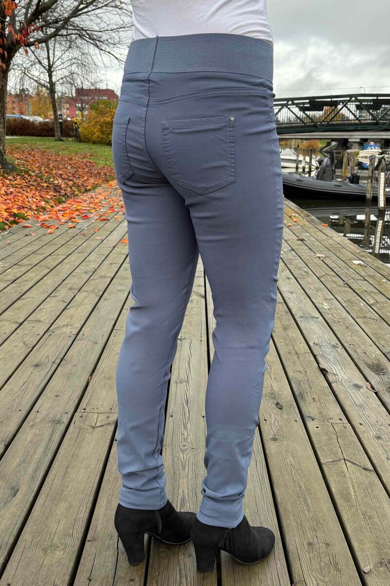 Shantal PA Power Byxa Hög Midja Dam Blå Vintage Indigo | Smilebutiken - Freequent