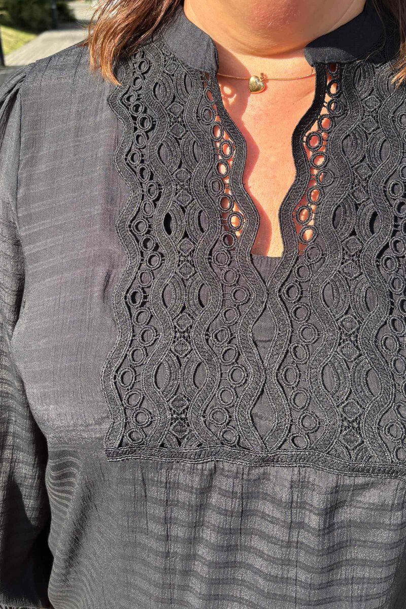 Shu Blus Dam Black Freequent