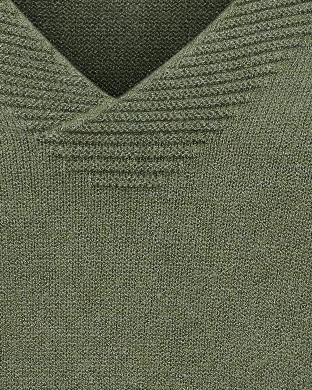 Inaya V-ringad Pullover Dam Grön Military | Smilebutiken - Marta du Chateau