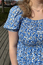 Jia Ki Esther Mönstrad Klänning Dam Blue DH Mode