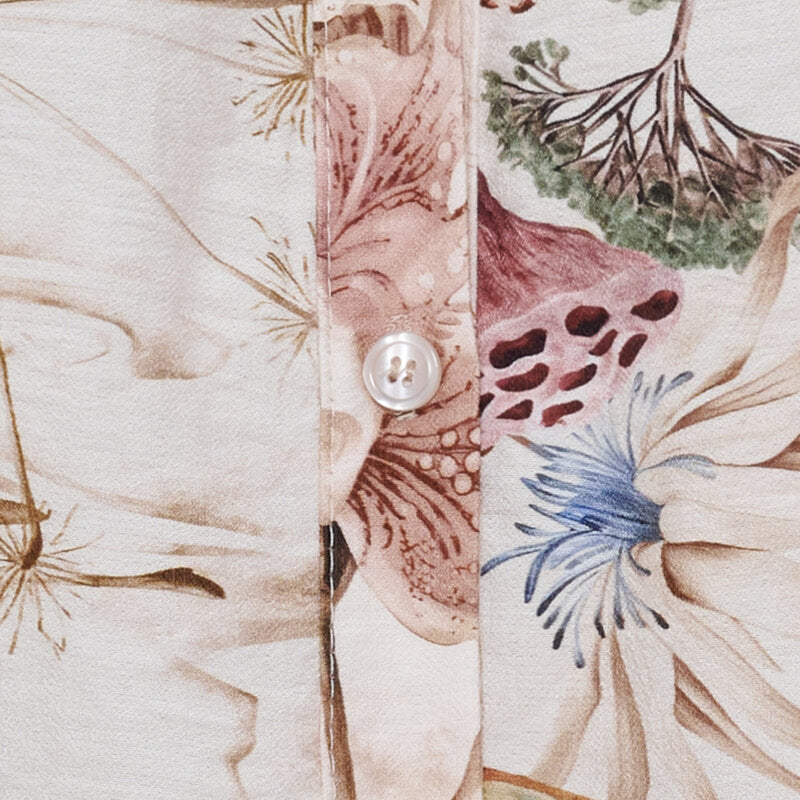 Jordan V-Neck Blouse Women Beige Marta du Chateau | Smilebutiken - Marta du Chateau