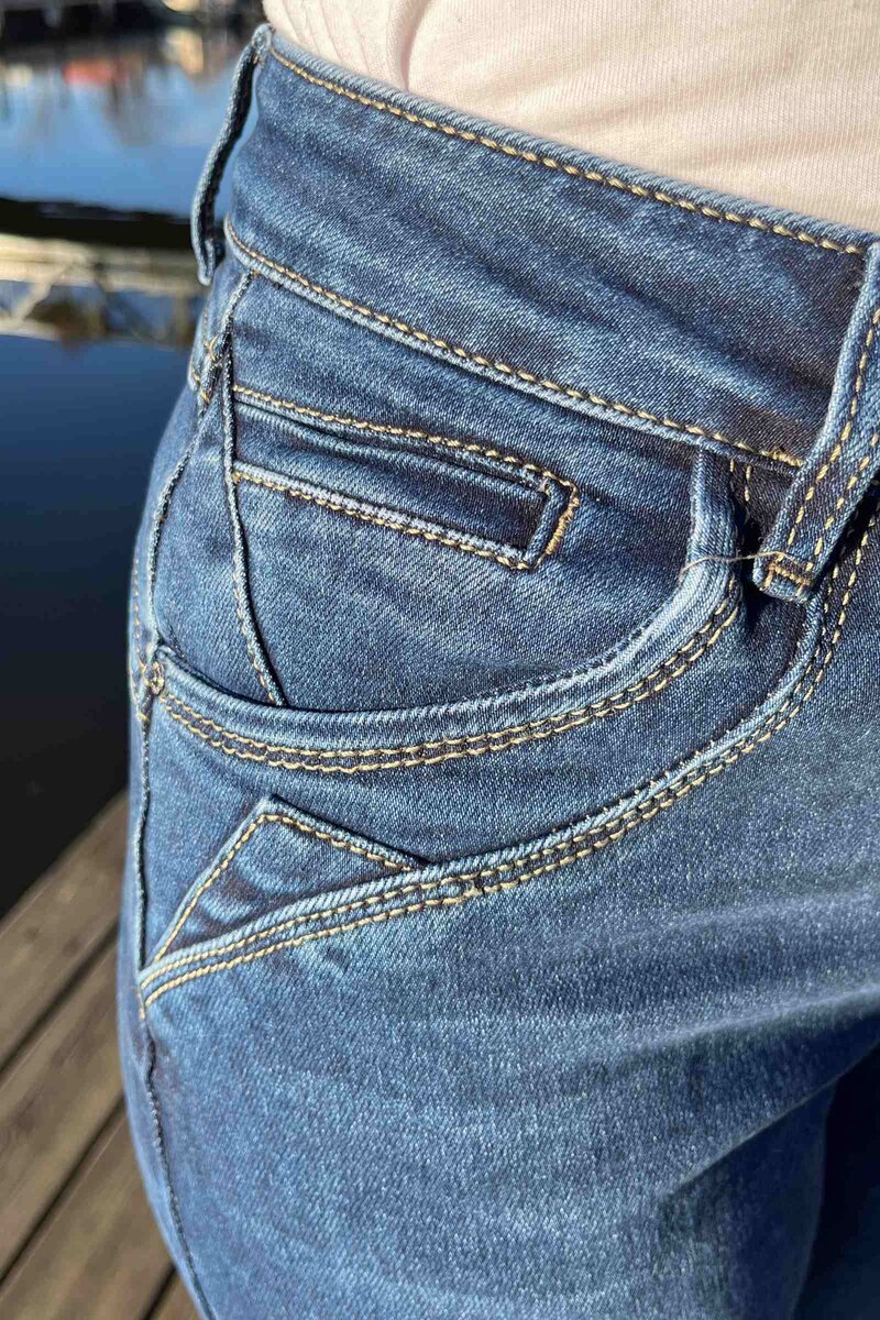 Selma Women's Blue Karostar Jeans