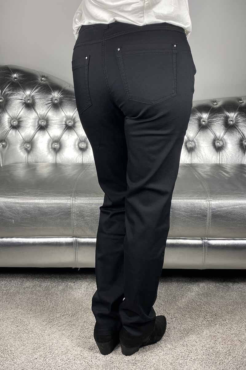 Charlotte ML Straight Fit Women Black - LauRie
