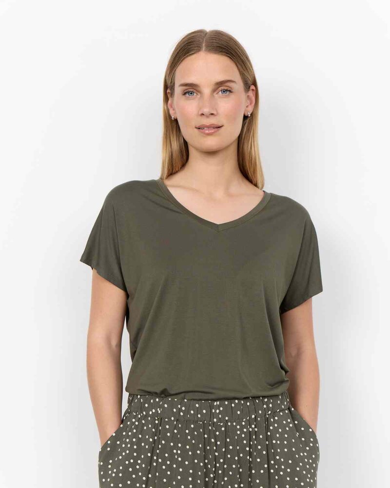 Marica V-ringad T-shirt Dam Grape Leaf | Smilebutiken - Soyaconcept