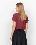 Marica V-neck T-shirt Ladies Oxblood Red | Smilebutiken - Soyaconcept