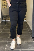 Kalie Ankle Pants Women Black Marta du Chateau