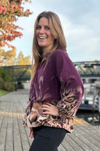 Una Blus Manchester Dam Prugna Marta du Chateau