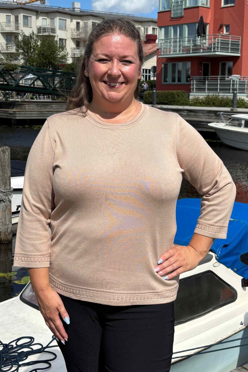 Khloe Rundhalsad Pullover Dam Camel Micha