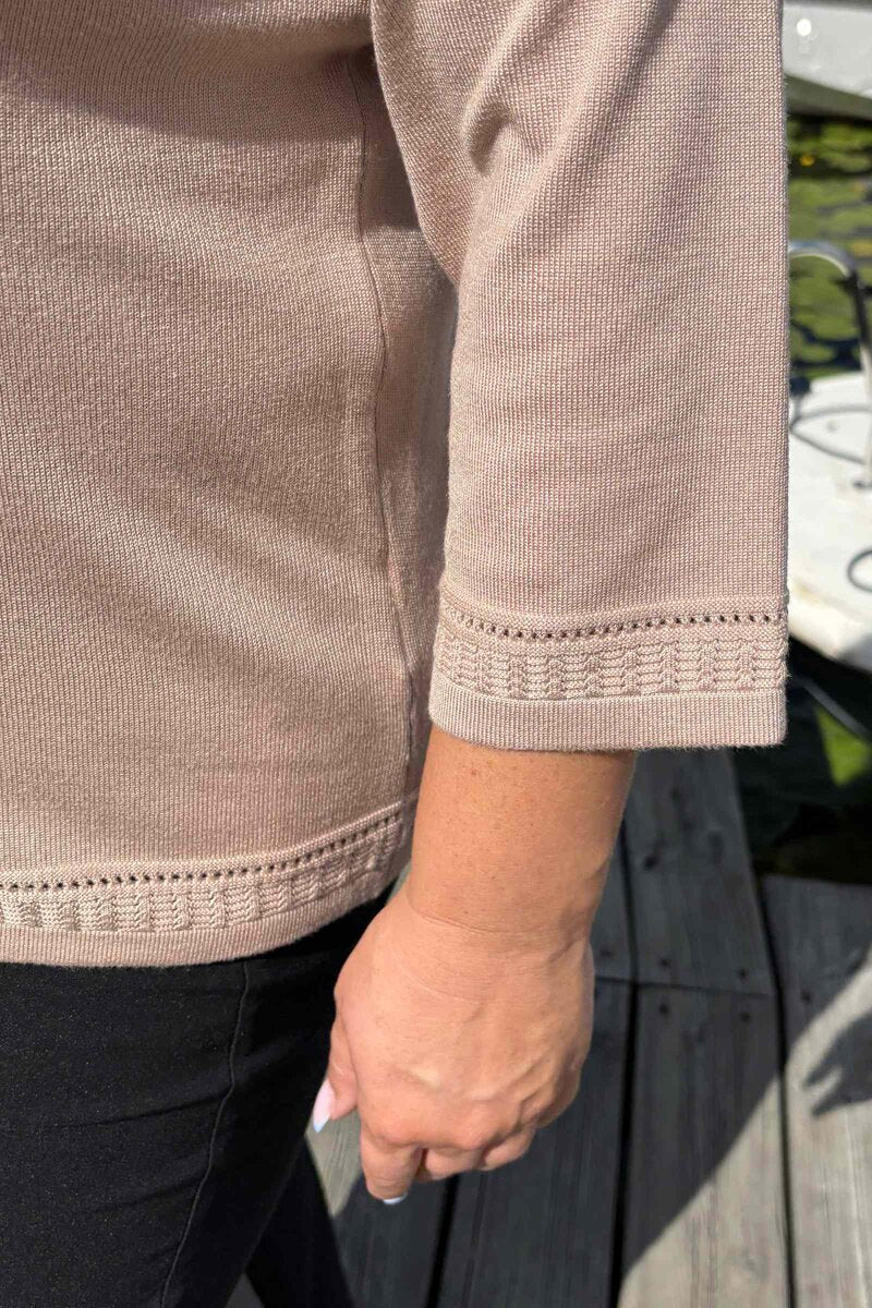 Khloe Rundhalsad Pullover Dam Camel Micha