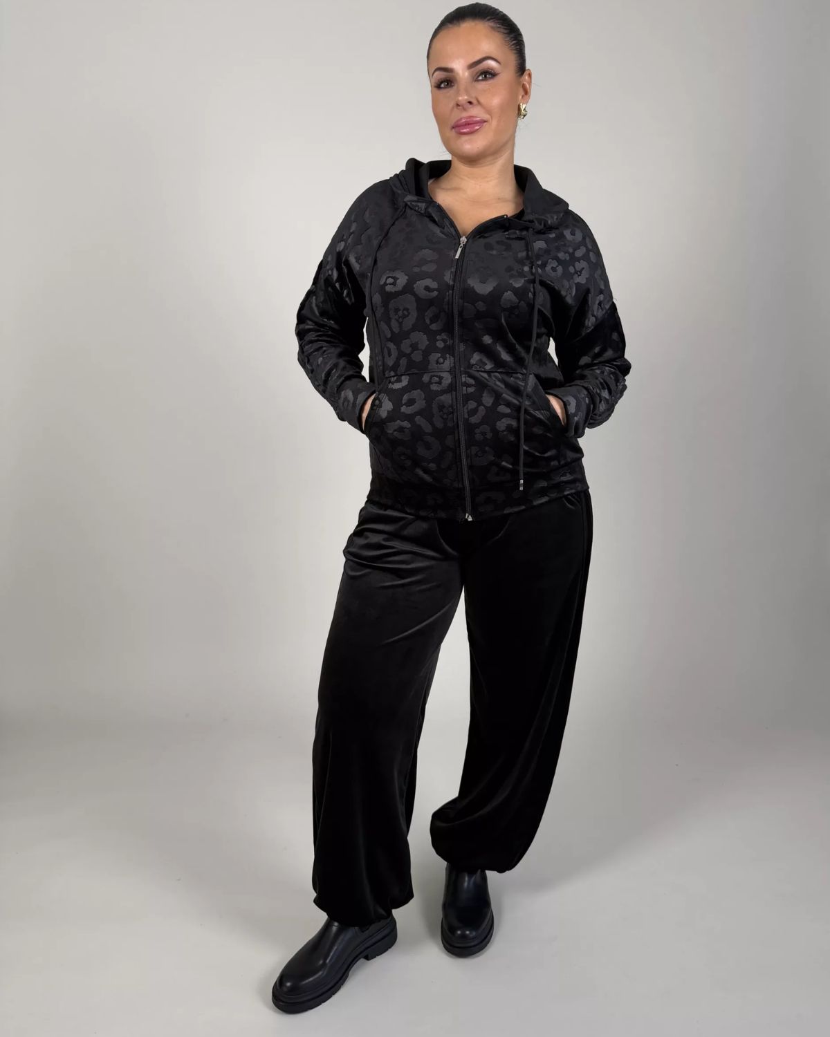 Mickie Velourset Dam Svart | Smilebutiken - Camicia