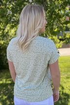 Moster T-shirt Dam Grön Med Blommor - ONLY