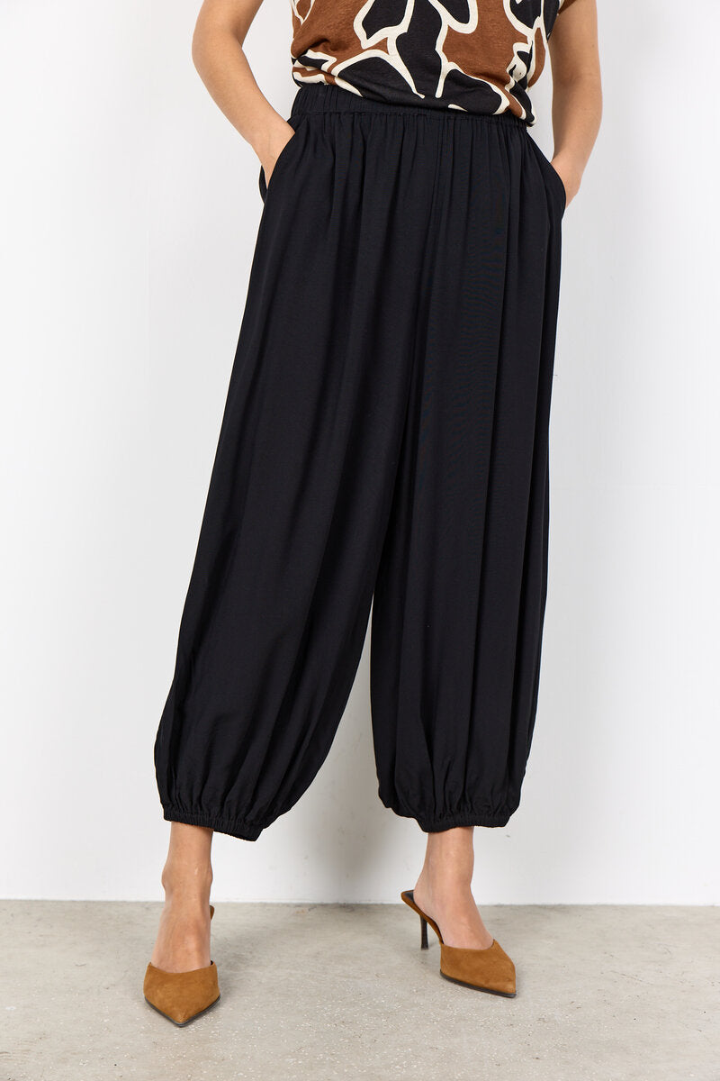 Radia 239 Ankelbyxa Dam Black | Smilebutiken - Soyaconcept