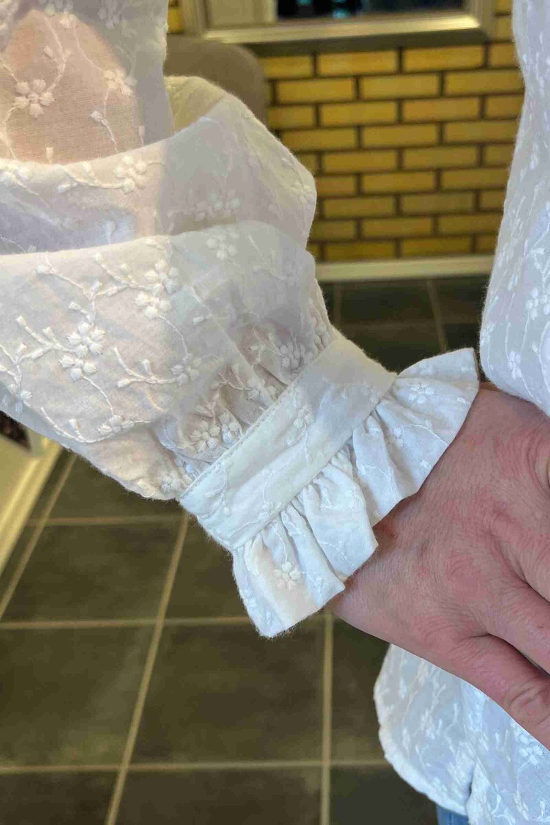 Gunhild Blus Dam White Soulmate