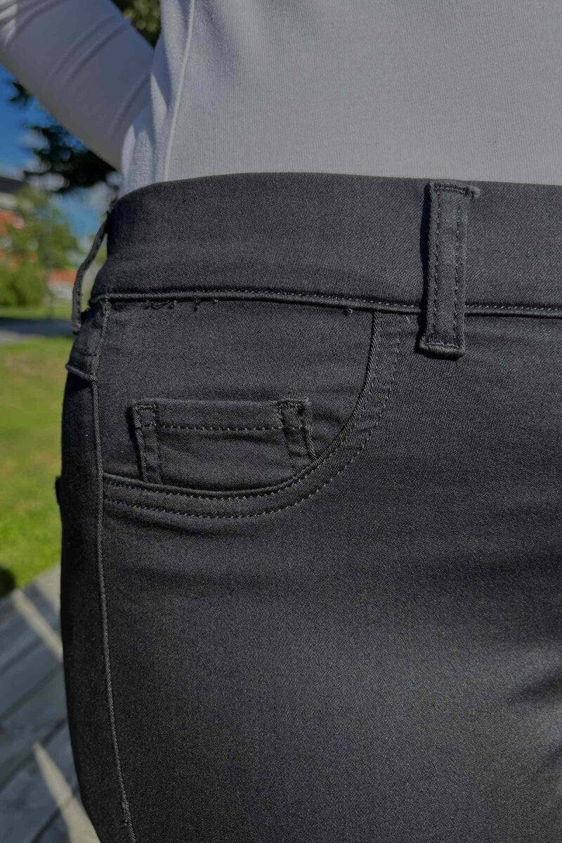 Nadira 3 Trousers Women Black Soyaconcept