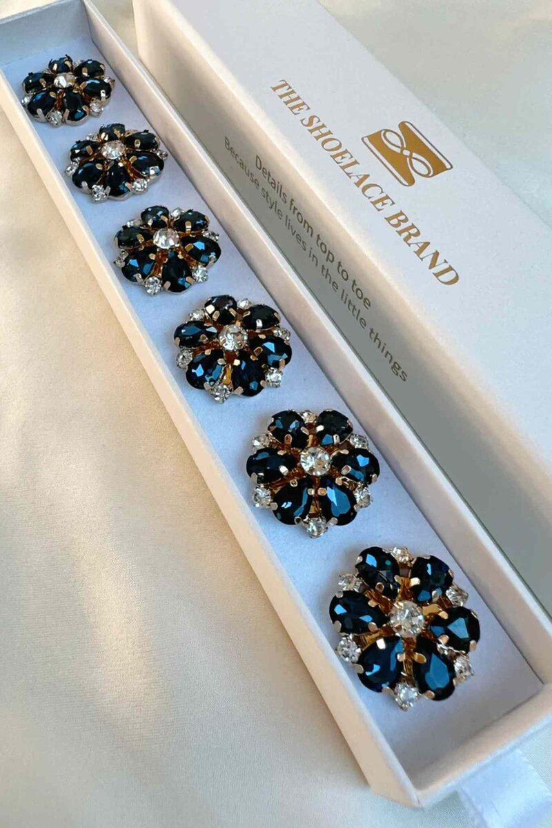 Isabelle Knappsmycke 6-pack Navy White Flower Gold THE SHOELACE BRAND
