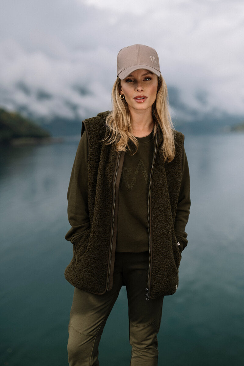Mellow Pile Vest Women Dark Olive Twentyfour