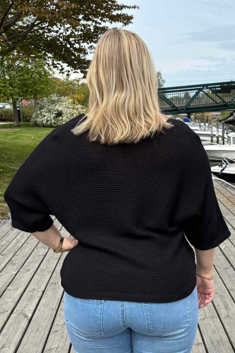 Aicha Women's Sweater Black VIVICHY