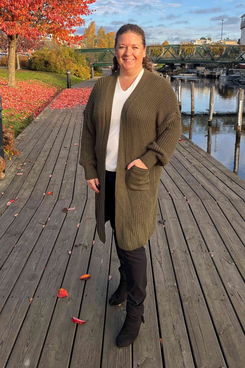 Tove Stickad Långkofta Dam Kaki VIVICHY
