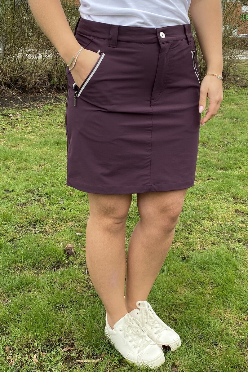 Annika Skort Dam Vinröd Way of Sweden