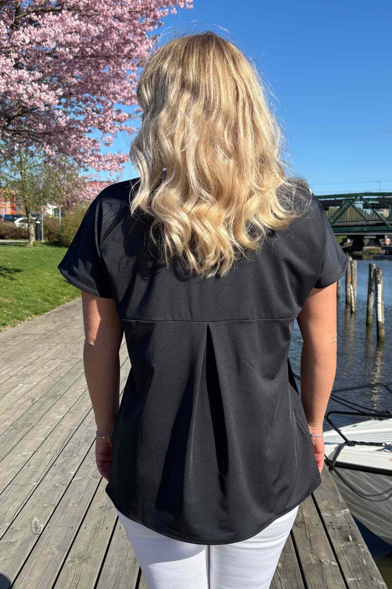 Lovisa Topp Dam Black Way of Sweden