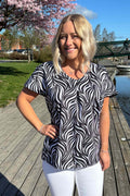 Lovisa Topp Dam Fantasy Black Way of Sweden