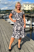 Maria Klänning Dam Flow Black Way of Sweden