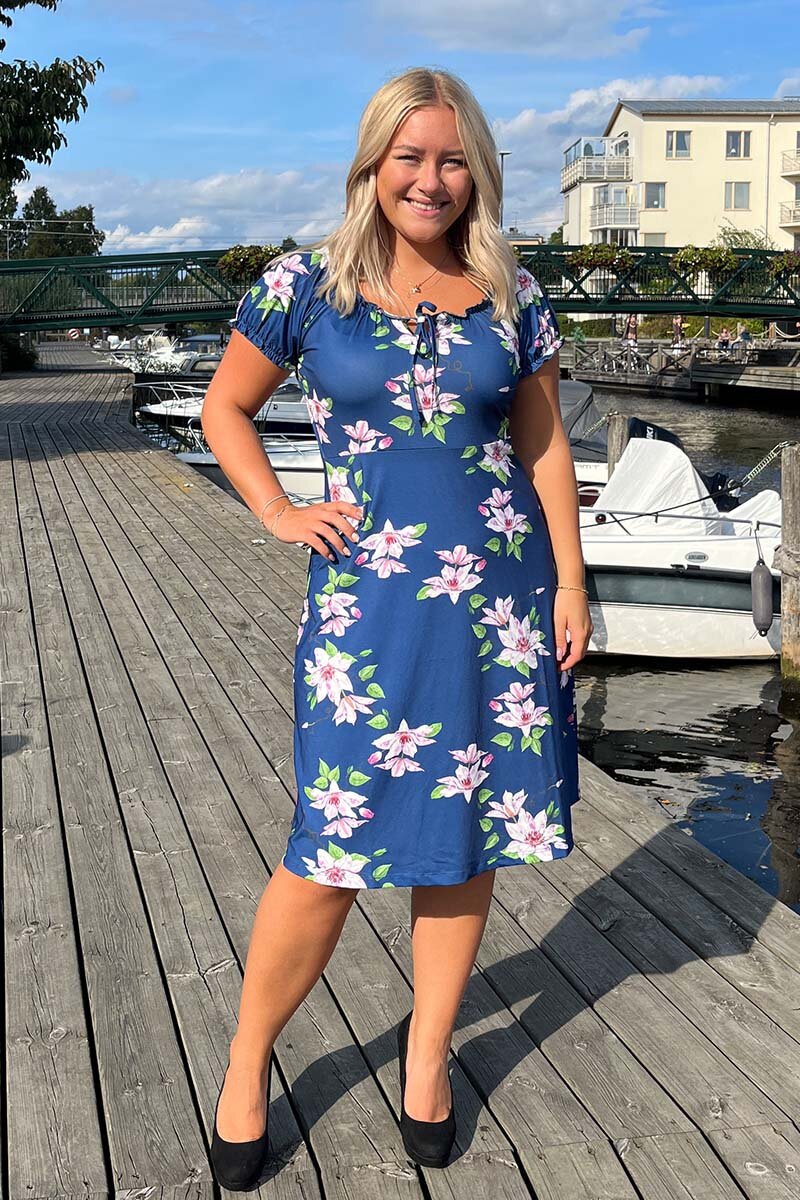 Maria Klänning Dam WOS Clematis Print Way of Sweden