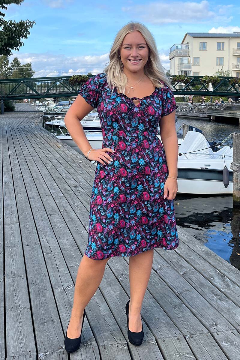 Maria Klänning Dam WOS Flower Print Way of Sweden