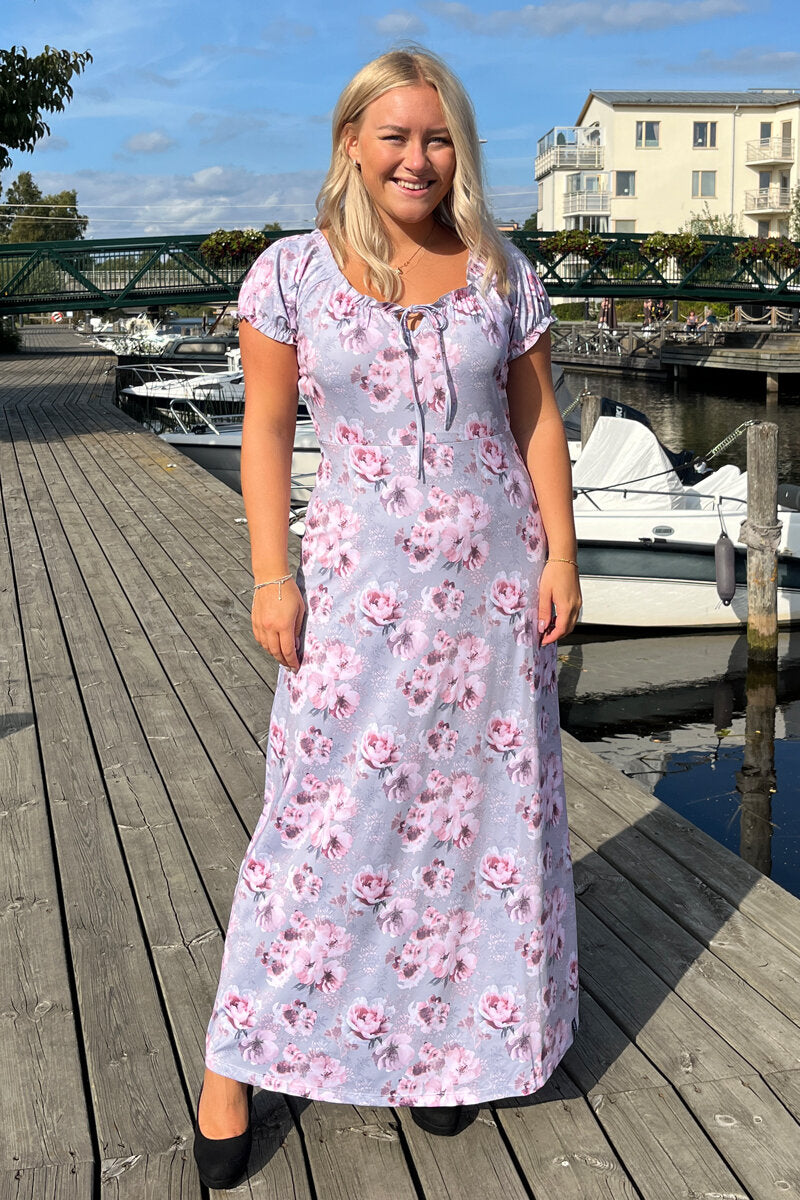 Maxi Klänning Dam Peony Light Grey Way of Sweden