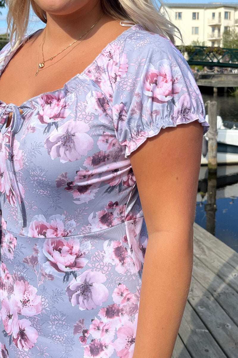 Maxi Klänning Dam Peony Light Grey Way of Sweden