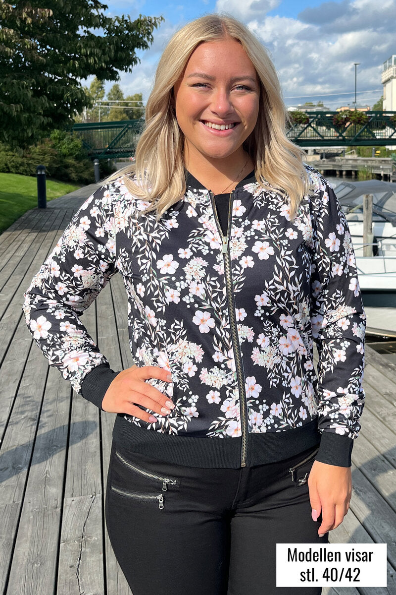 Ulrika Jacka Dam Flow Black Way of Sweden