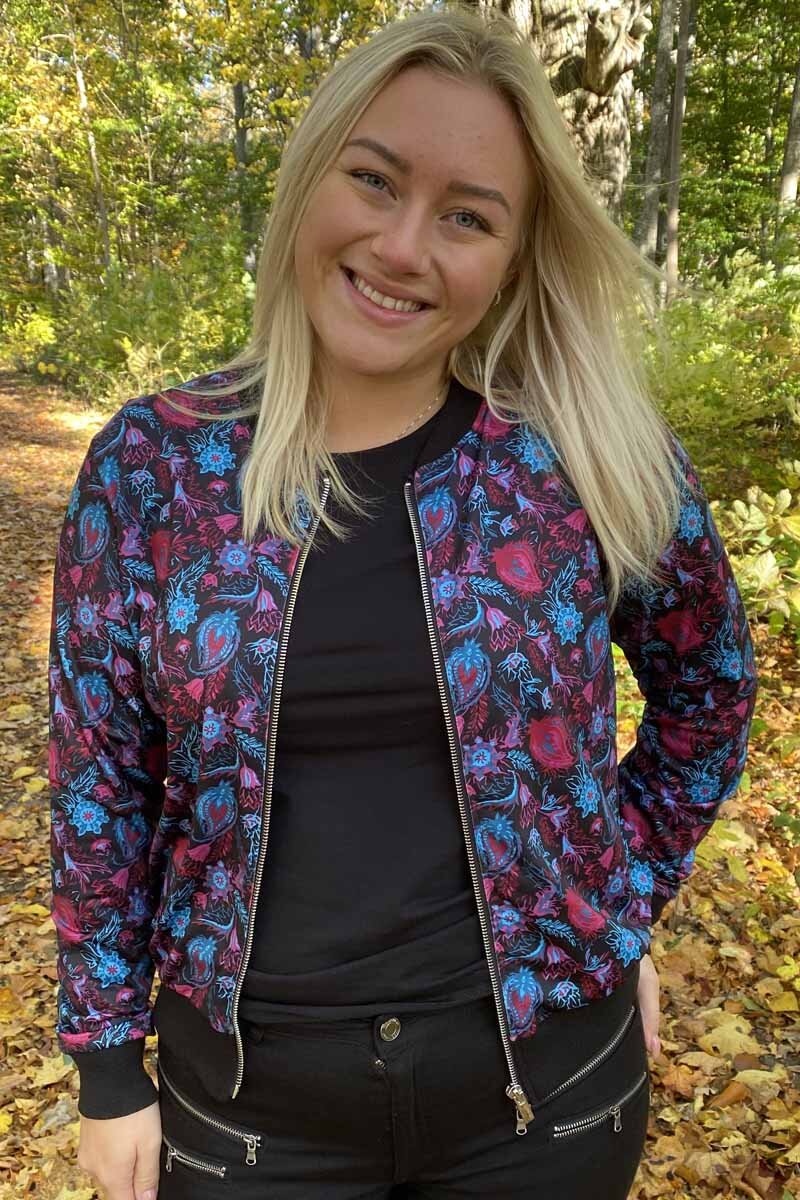 Ulrika Jacka Dam WOS Flower Print Way of Sweden